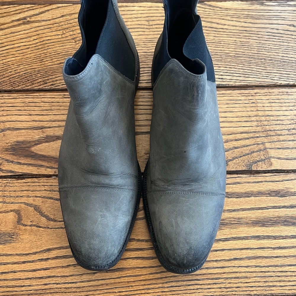 Gray Chukka Boots with Suede Finish